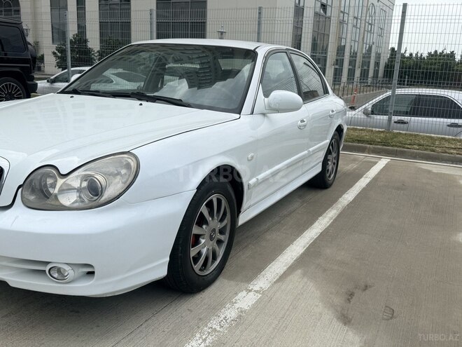 Hyundai Sonata-2