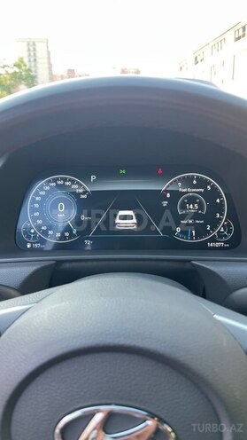 Hyundai Sonata-11