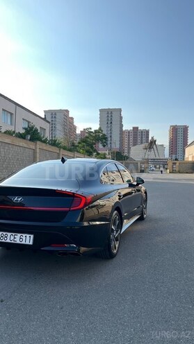 Hyundai Sonata-21