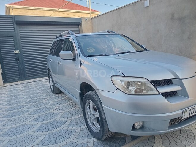 Mitsubishi Outlander-9