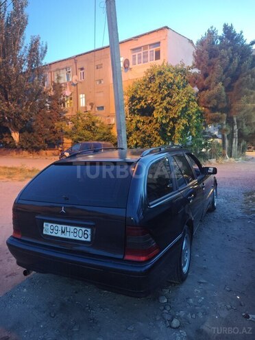 Mercedes C 200-2