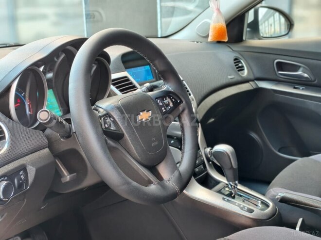 Chevrolet Cruze-8