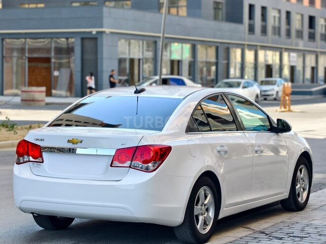 Chevrolet Cruze-6