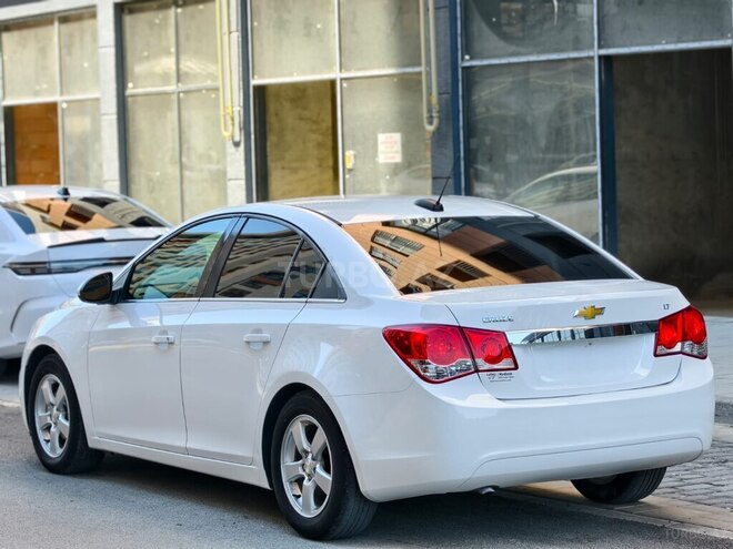 Chevrolet Cruze-5