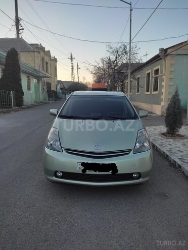 Toyota Prius-1