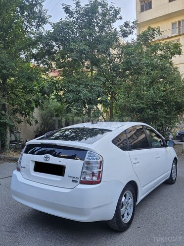 Toyota Prius-6