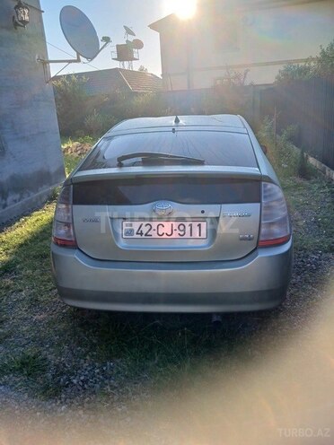 Toyota Prius-2