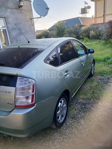 Toyota Prius-9