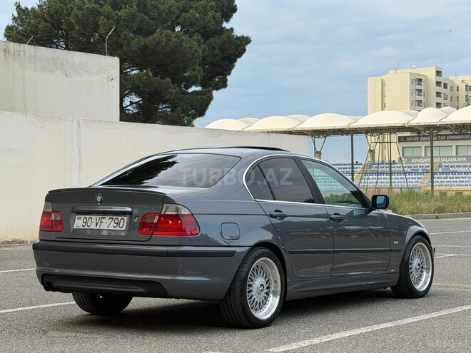 BMW 325-8