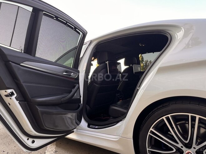 BMW 530-12