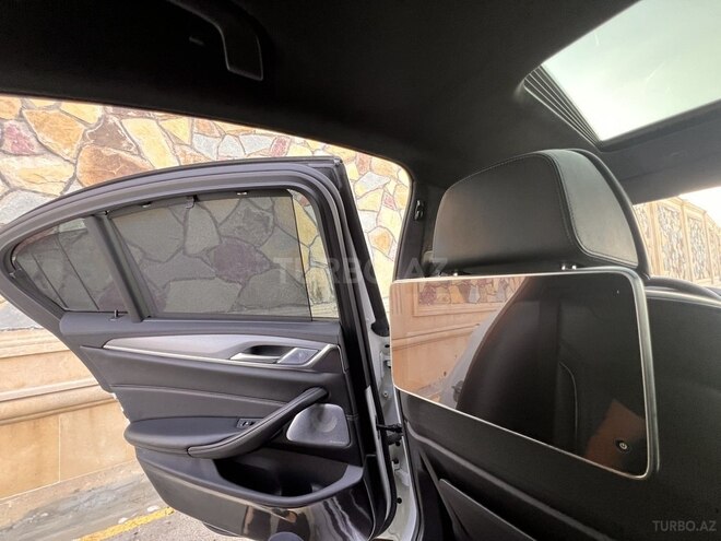 BMW 530-16