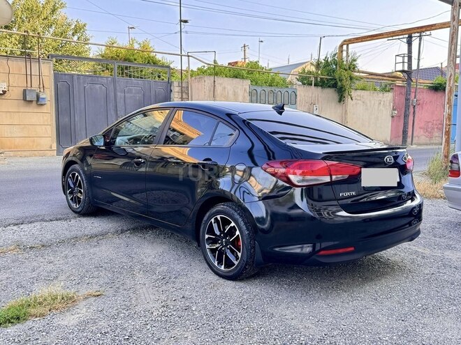 Kia Forte-12