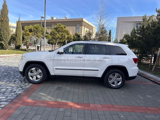 Jeep Grand Cherokee-9