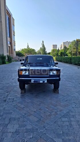 LADA (VAZ) 2107-1