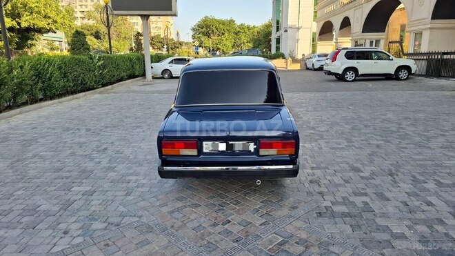 LADA (VAZ) 2107-2