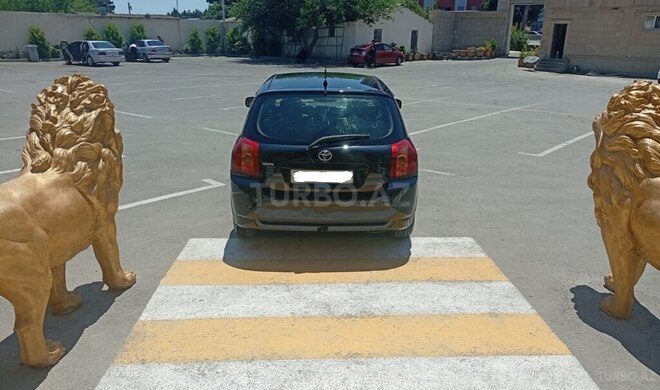 Toyota Corolla-2