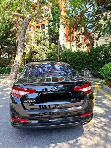 Kia Optima-2