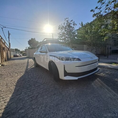 Changan Qiyuan A05-9