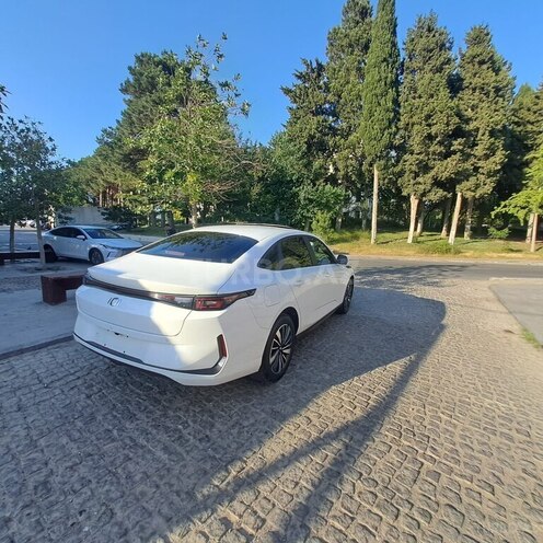 Changan Qiyuan A05-8