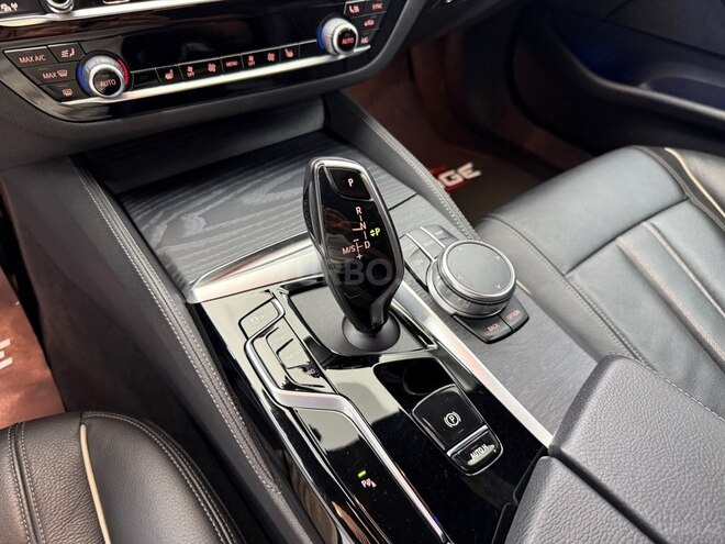 BMW 520-10