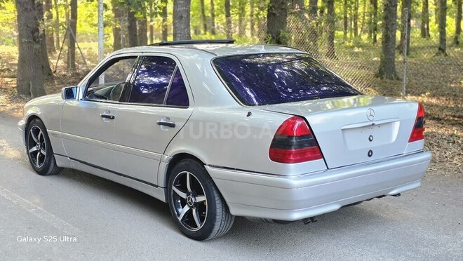 Mercedes C 220-2