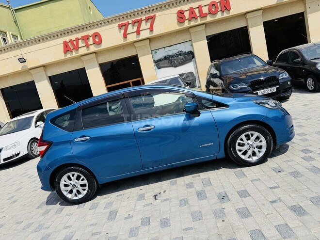 Nissan Note-4