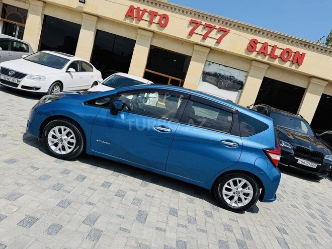 Nissan Note-5