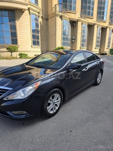 Hyundai Sonata-3