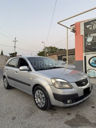 Kia Rio-1