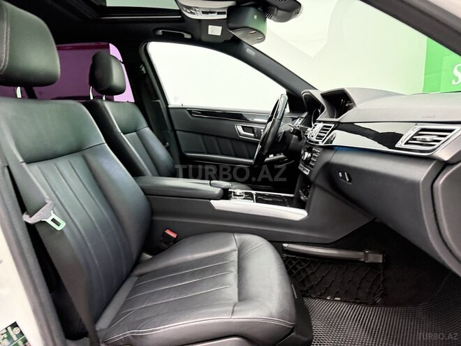 Mercedes E 220-10