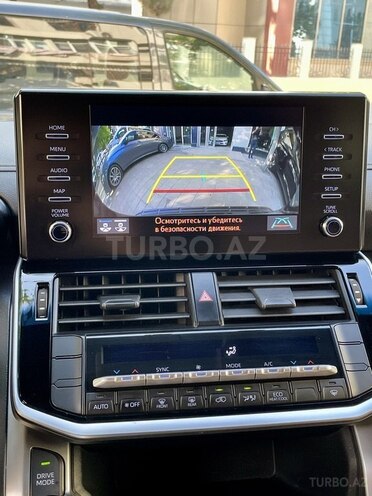 Toyota Land Cruiser-10