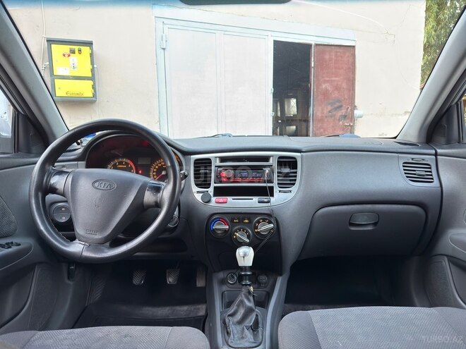 Kia Rio-20