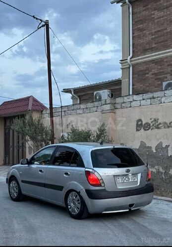 Kia Rio-6