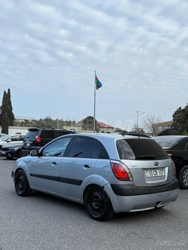 Kia Rio-2