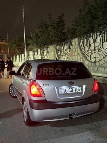 Kia Rio-9