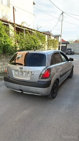 Kia Rio-4