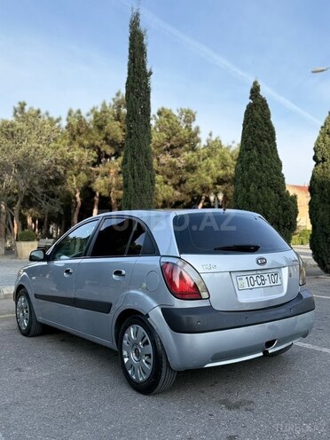 Kia Rio-7