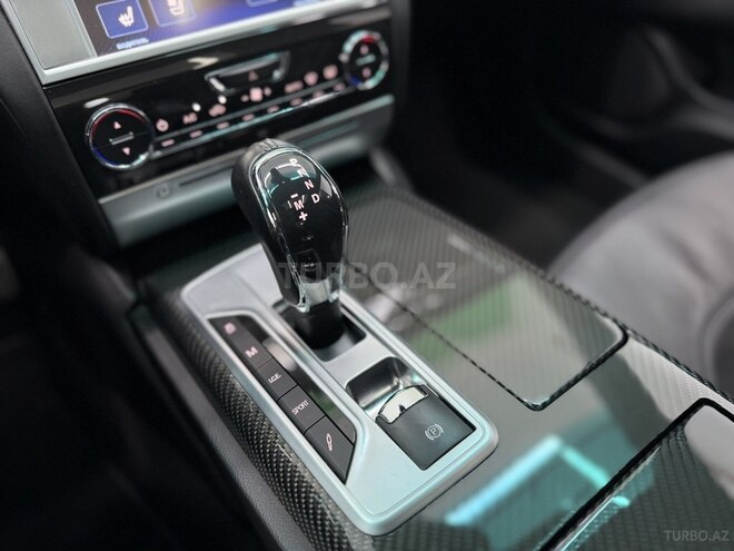 Maserati Quattroporte-17