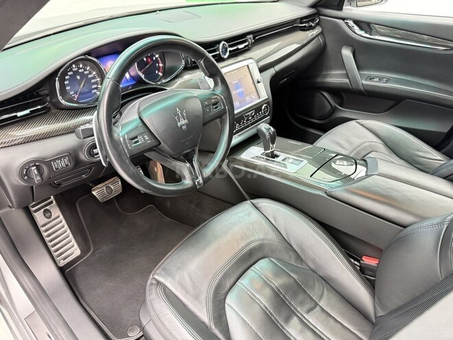 Maserati Quattroporte-8