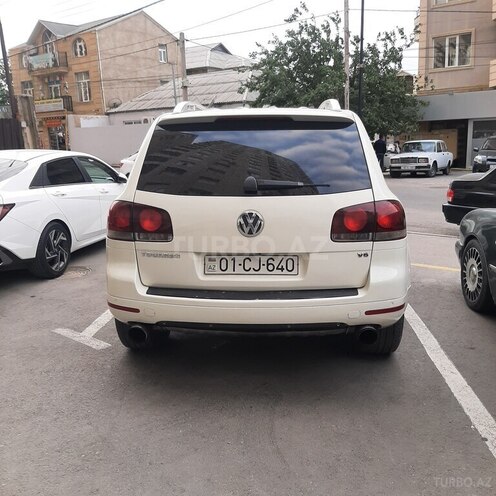 Volkswagen Touareg-2