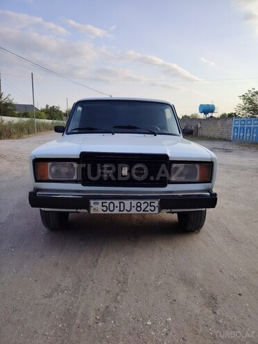 LADA (VAZ) 2107-1