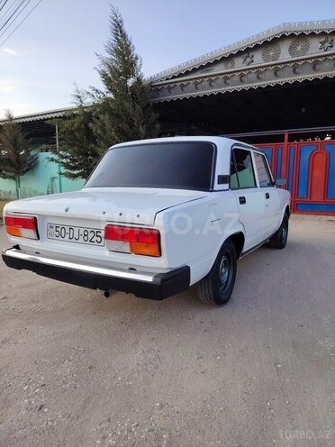 LADA (VAZ) 2107-4