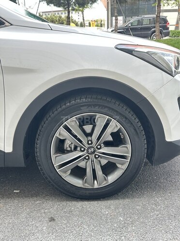 Hyundai Santa Fe-20