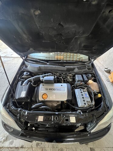 Opel Astra-11