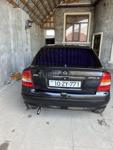 Opel Astra-7