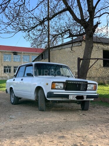 LADA (VAZ) 2107-4