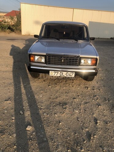 LADA (VAZ) 2107-1