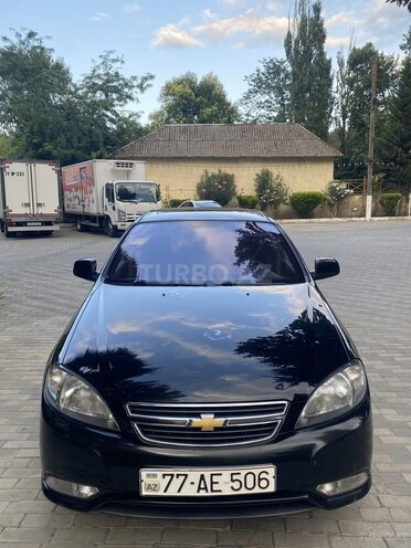 Chevrolet Lacetti-1