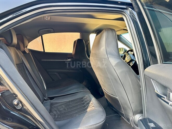 Toyota Camry-17
