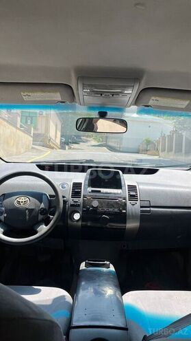 Toyota Prius-3